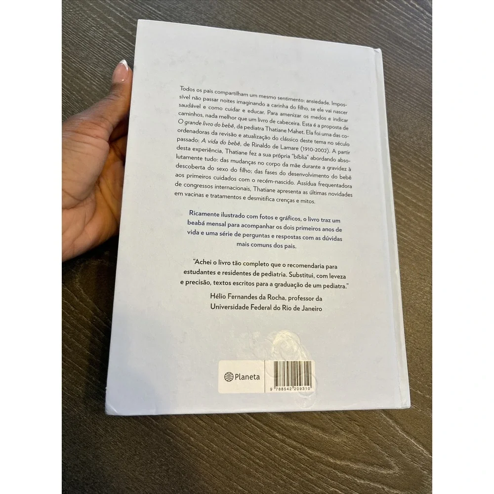 O grande livro do bebê Thatiane Mahet in Portuguese USED Great Condition